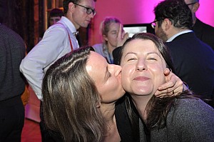 2019-12-06-(20h49)-dsc-0550-(mama-razzi).jpg 2019-12-06-(20h49)-dsc-0550-(mama-razzi).jpg