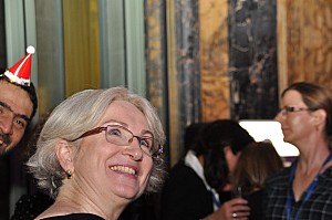 2019-12-06-(20h54)-dsc-0572-(mama-razzi).jpg 2019-12-06-(20h54)-dsc-0572-(mama-razzi).jpg