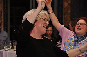 2019-12-06-(21h45)-dsc-0864-(mama-razzi).jpg 2019-12-06-(21h45)-dsc-0864-(mama-razzi).jpg