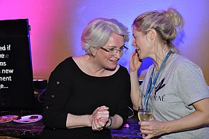 2019-12-06-(22h10)-dsc-0010-(mama-razzi).jpg 2019-12-06-(22h10)-dsc-0010-(mama-razzi).jpg