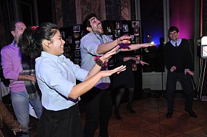 2019-12-06-(22h29)-dsc-0151-(mama-razzi).jpg 2019-12-06-(22h29)-dsc-0151-(mama-razzi).jpg