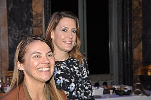 2019-12-06-(22h29)-dsc-0164-(mama-razzi).jpg 2019-12-06-(22h29)-dsc-0164-(mama-razzi).jpg