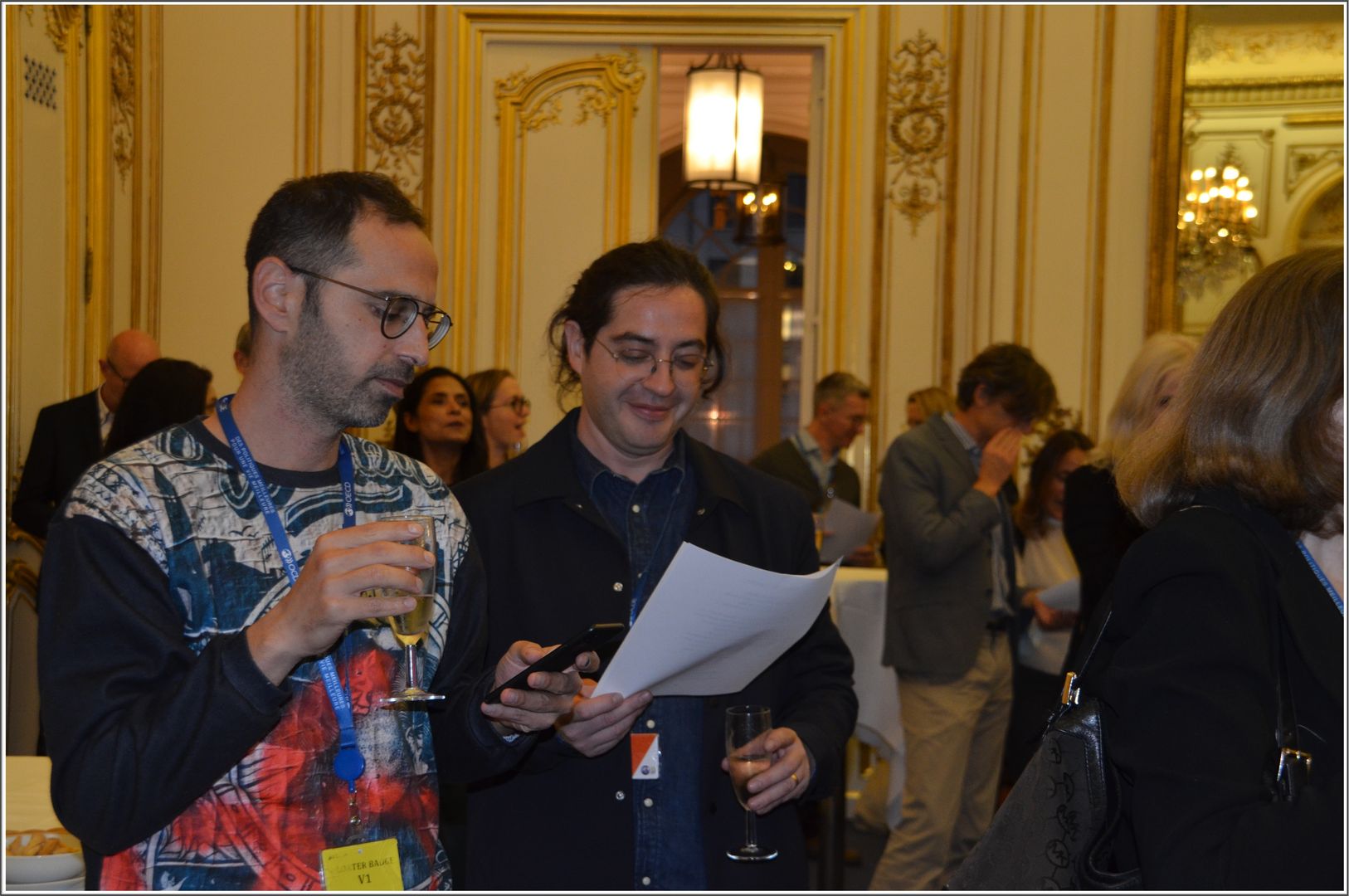 2021-10-20-(17h56m28s)-dsc-0900-mama-razzi.jpg