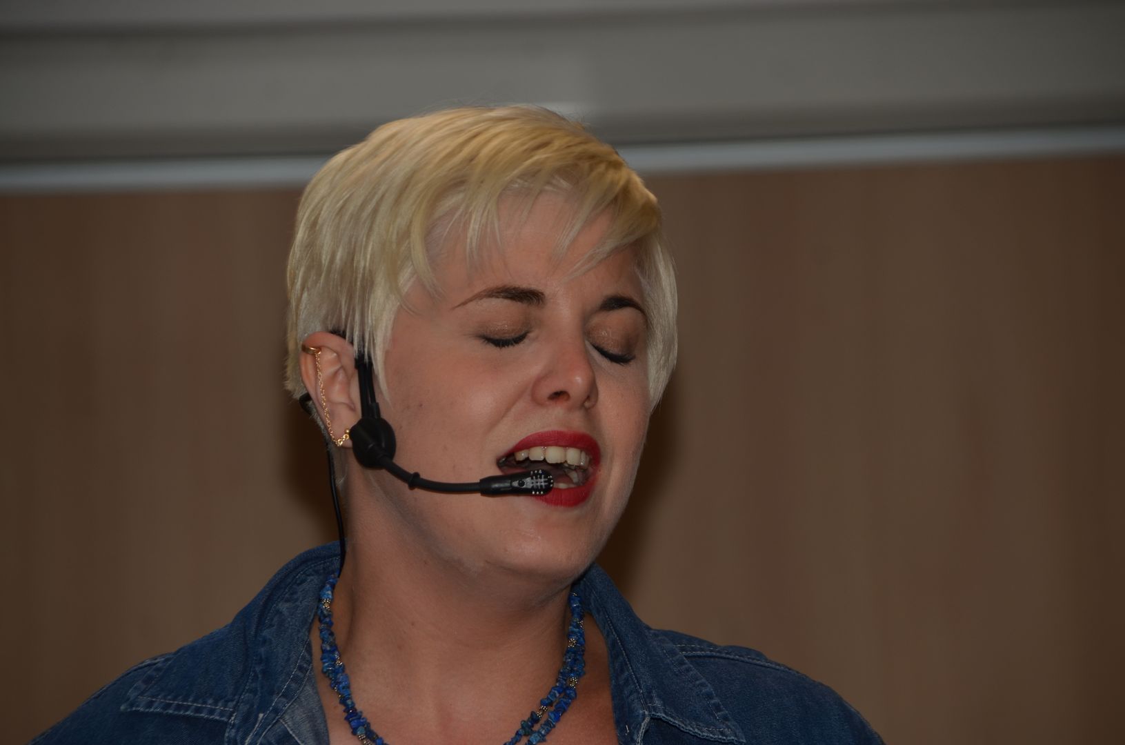 2022-06-07-(20h24m54s)-dsc_6040-mama-razzi.jpg