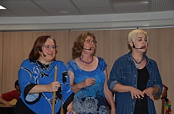 2022-06-07-(20h23m16s)-dsc_6019-mama-razzi.jpg 2022-06-07-(20h23m16s)-dsc_6019-mama-razzi.jpg