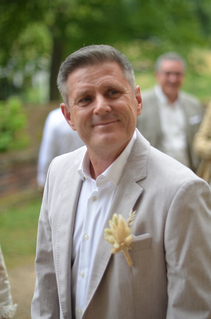 003-2022-06-25-13h56mn16s-357-(mama-razzi).jpg