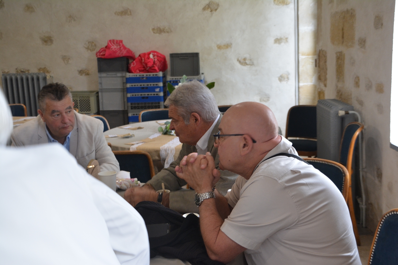 003-2022-06-25-16h20mn41s-009-(mama-razzi).jpg