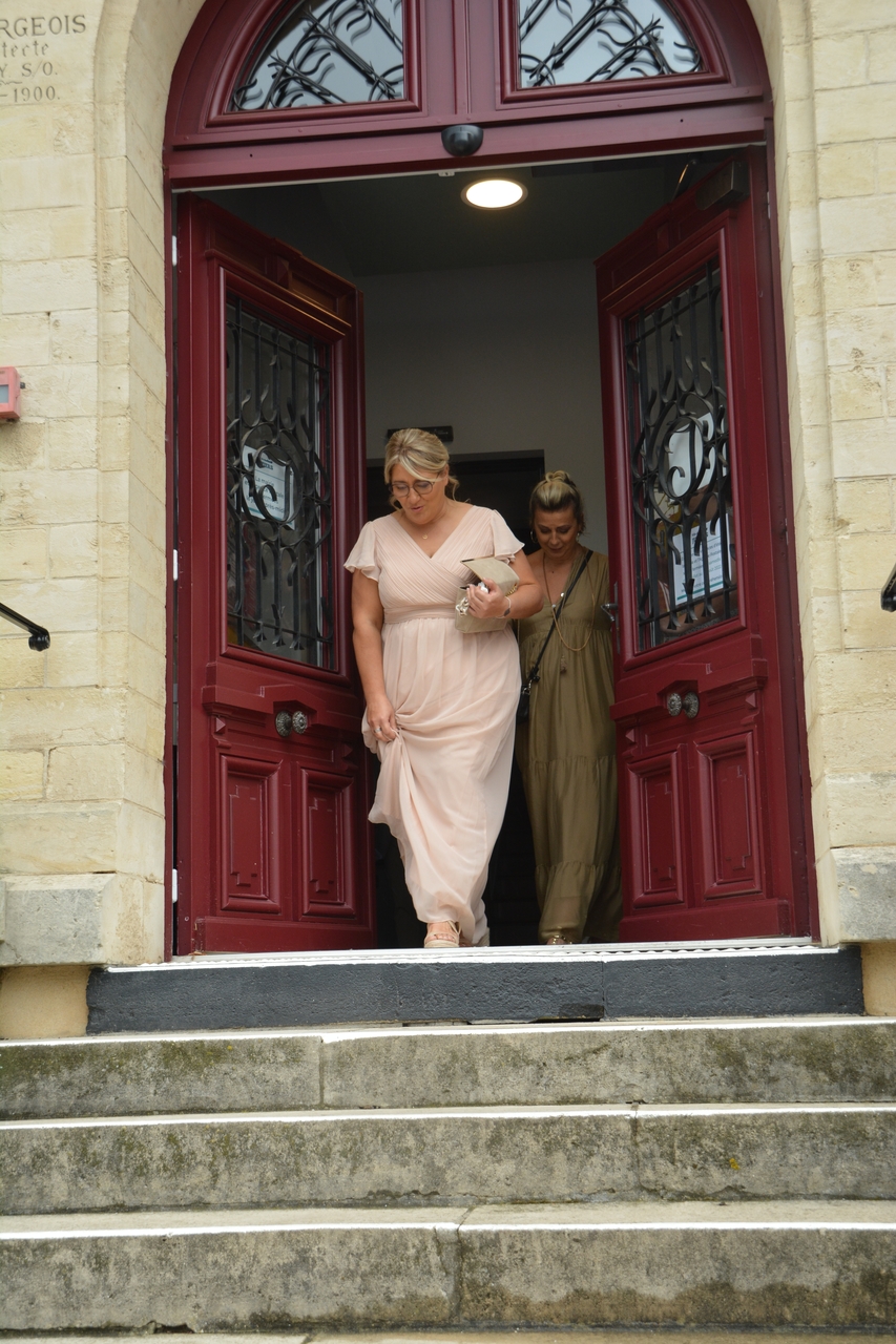 004-2022-06-25-15h17mn24s-1227-(mama-razzi).jpg