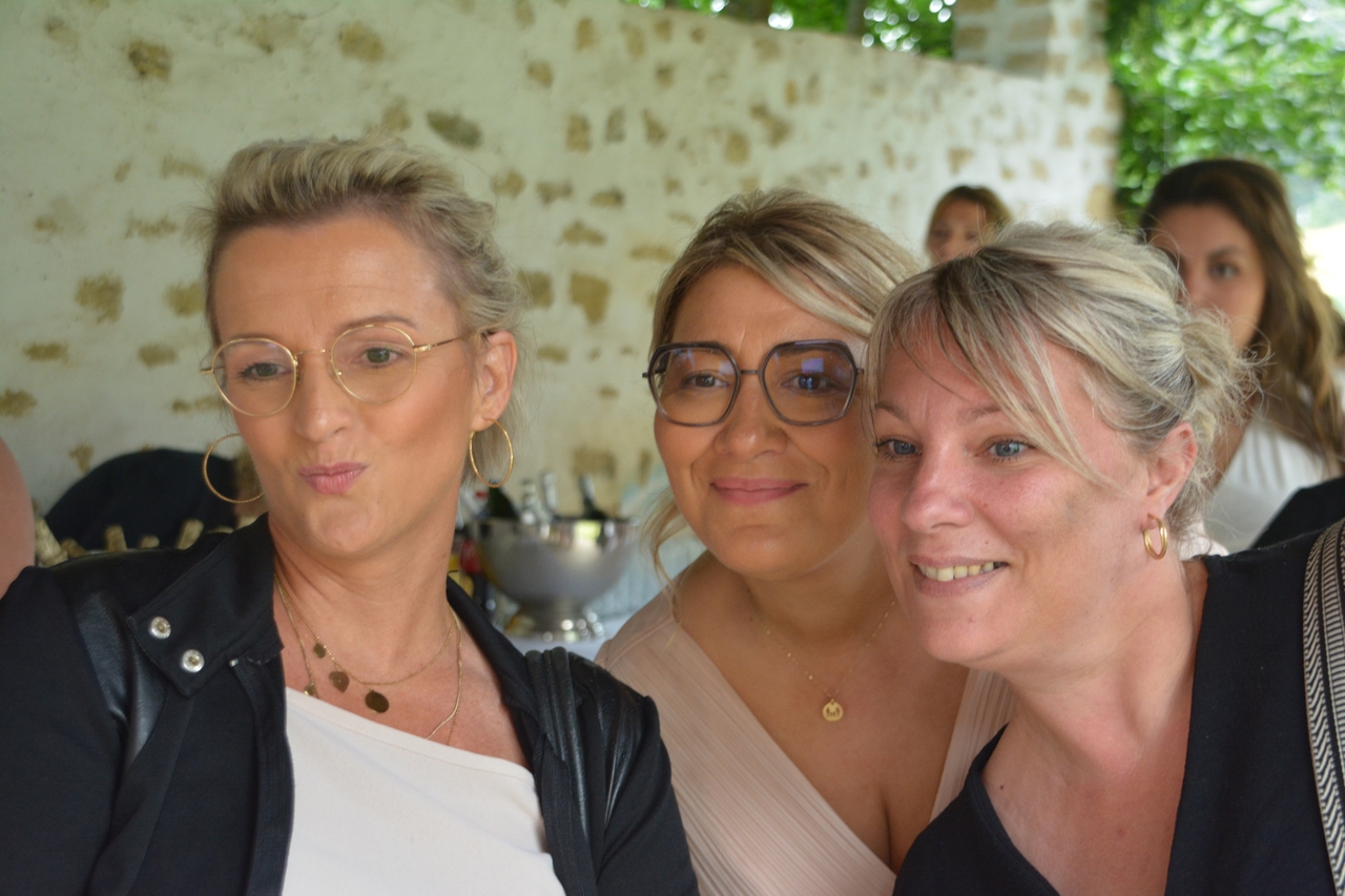 005-2022-06-25-17h13mn11s-138-(mama-razzi).jpg