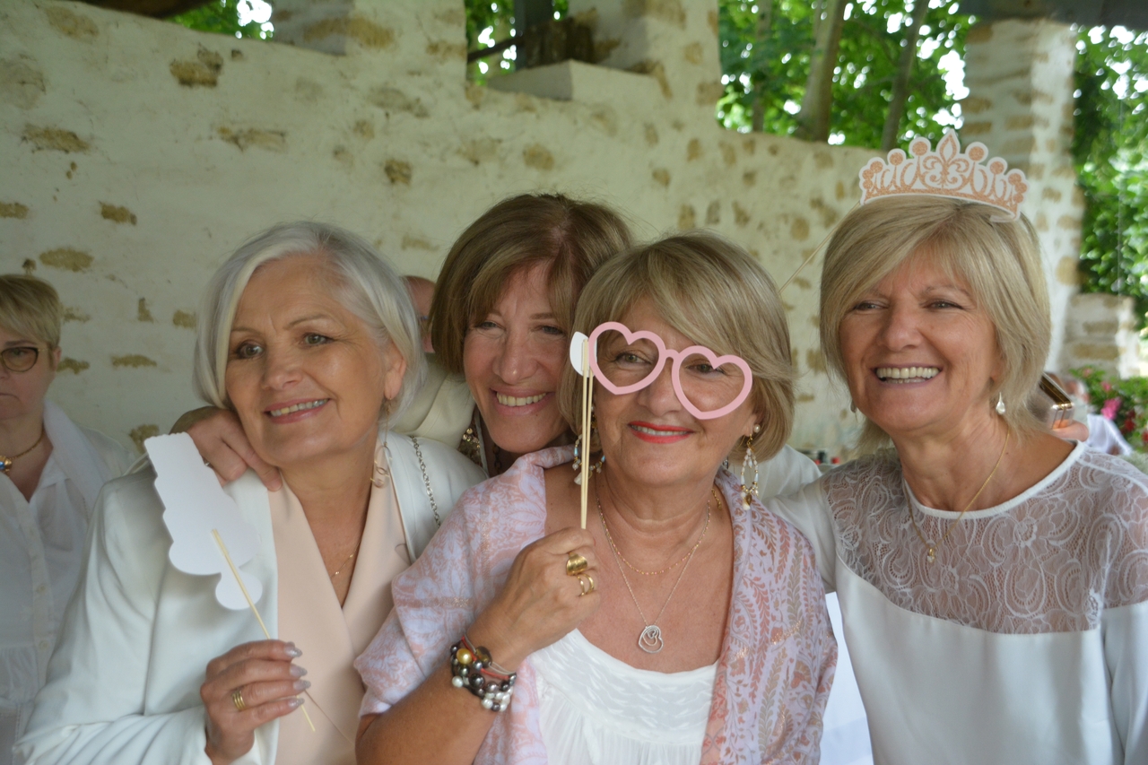 005-2022-06-25-17h18mn40s-170-(mama-razzi).jpg