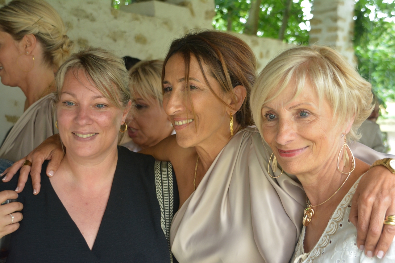 005-2022-06-25-18h07mn14s-415-(mama-razzi).jpg
