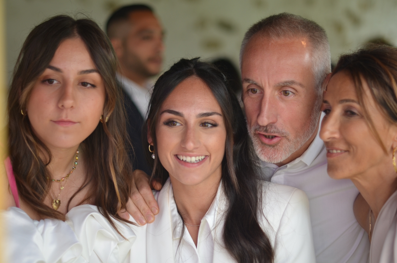 005-2022-06-25-18h27mn57s-1247-(mama-razzi).jpg