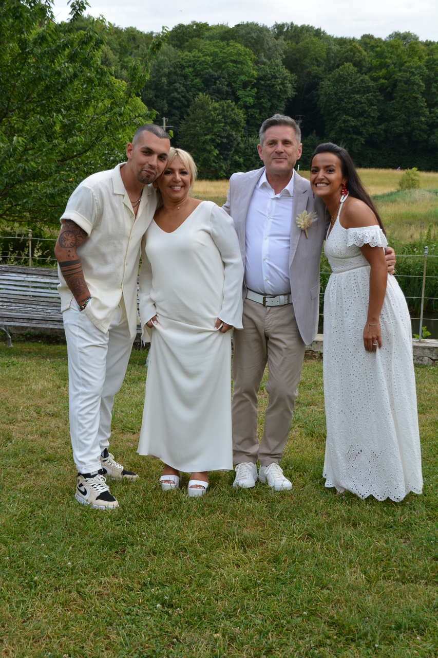 005-2022-06-25-19h31mn04s-727-(mama-razzi).jpg