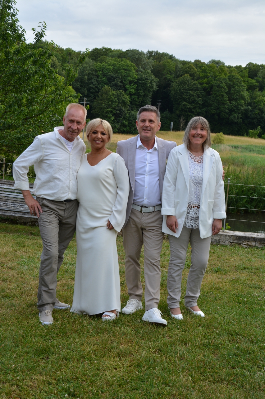 005-2022-06-25-19h32mn08s-737-(mama-razzi).jpg