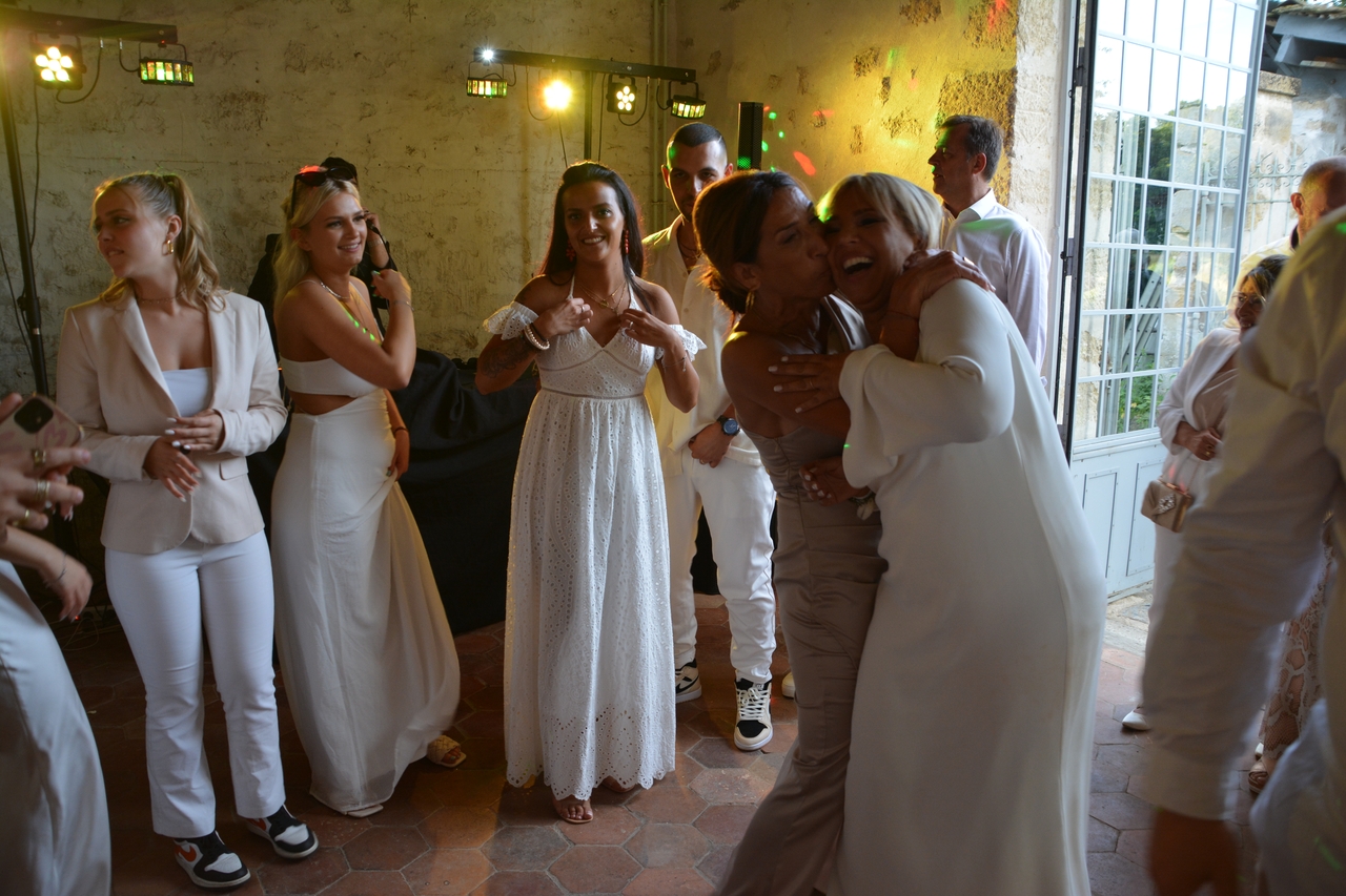 006-2022-06-25-19h54mn27s-1001-(mama-razzi).jpg