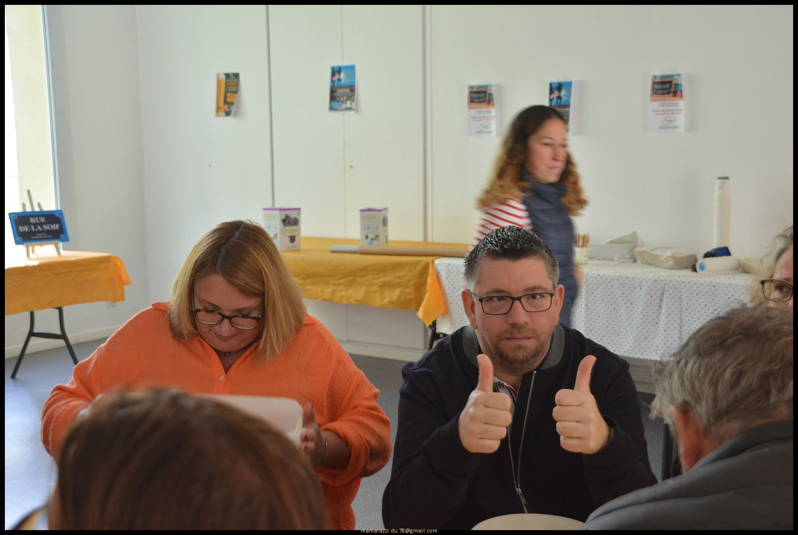 2022-09-24-(12h48m12s)-dsc_0114-mama-razzi-encadre.jpg