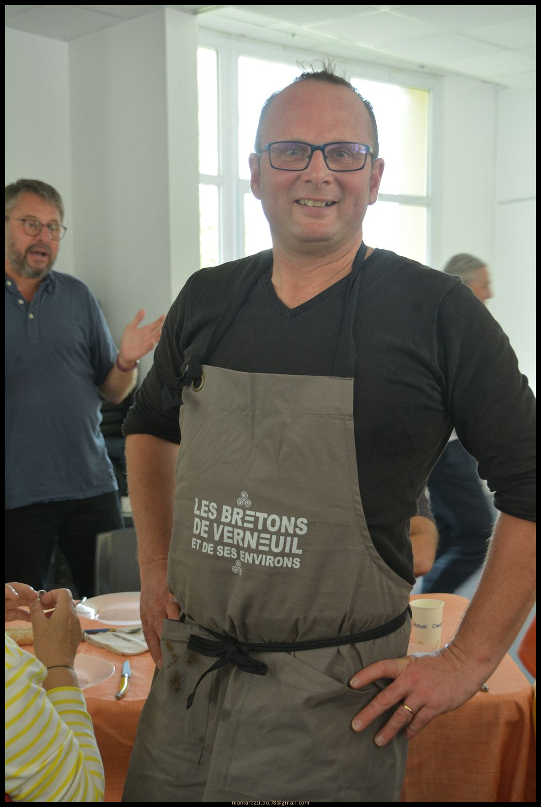 2022-09-24-(12h48m52s)-dsc_0126-mama-razzi-encadre.jpg