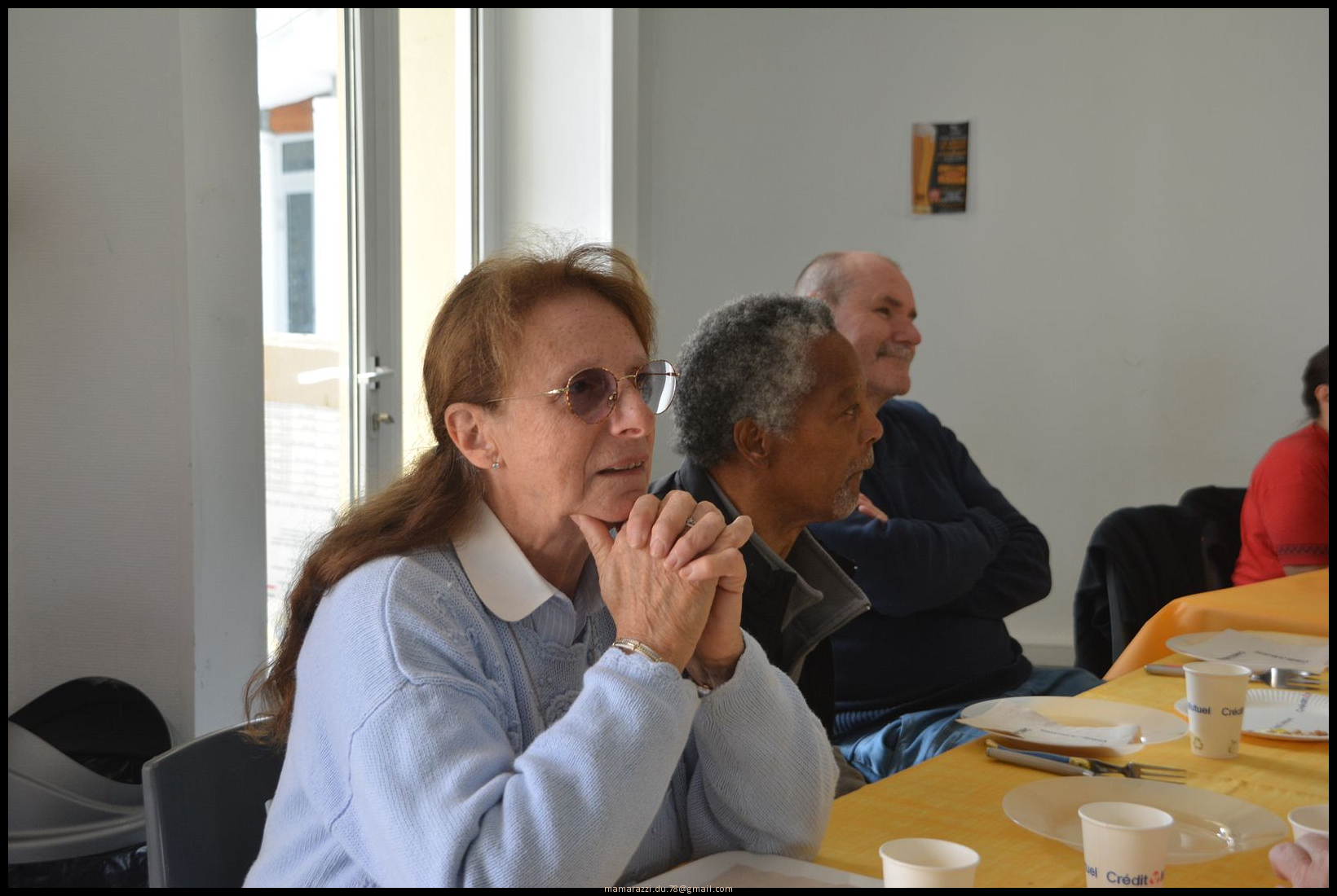 2022-09-24-(12h49m30s)-dsc_0133-mama-razzi-encadre.jpg