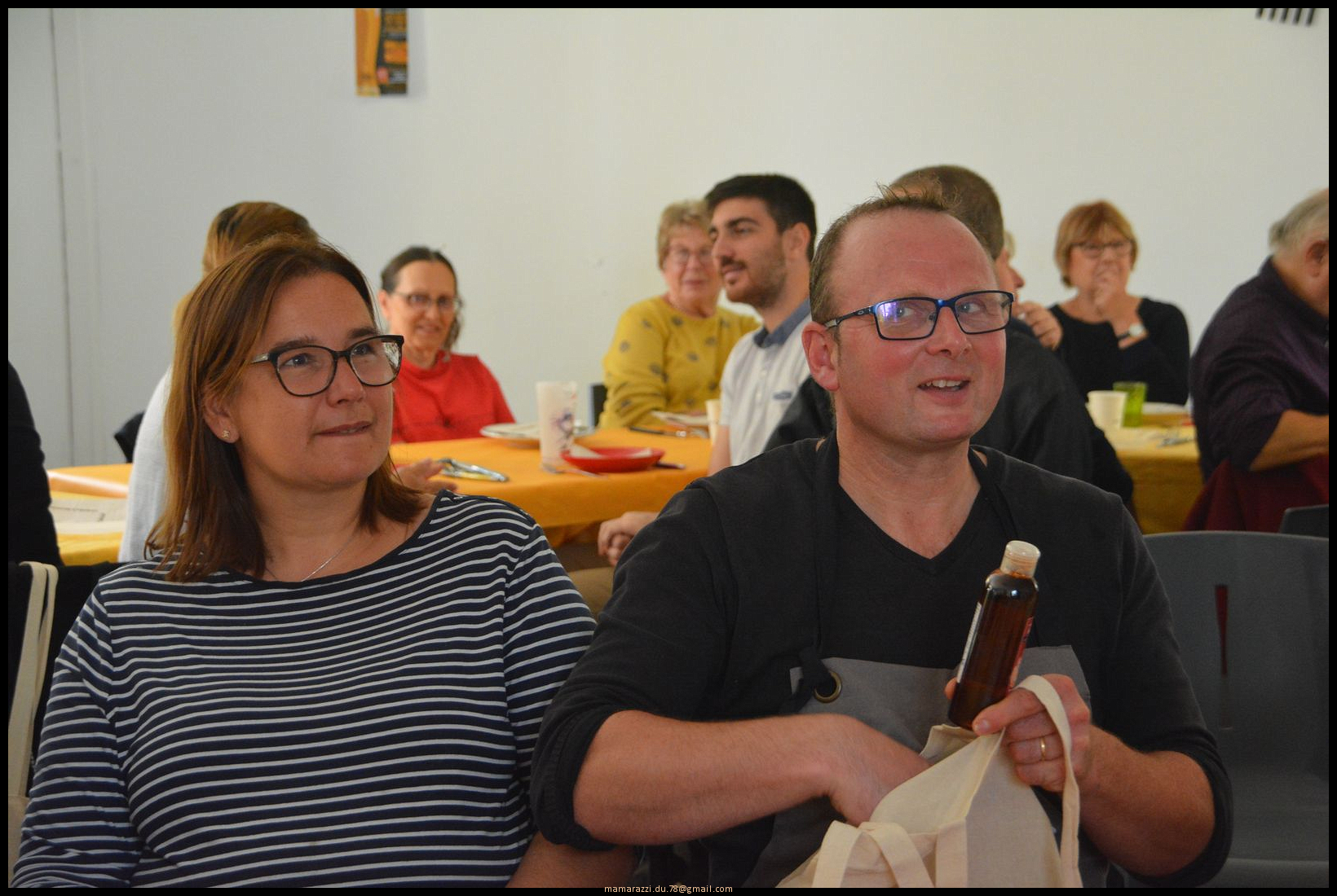 2022-09-24-(12h50m28s)-dsc_0147-mama-razzi-encadre.jpg