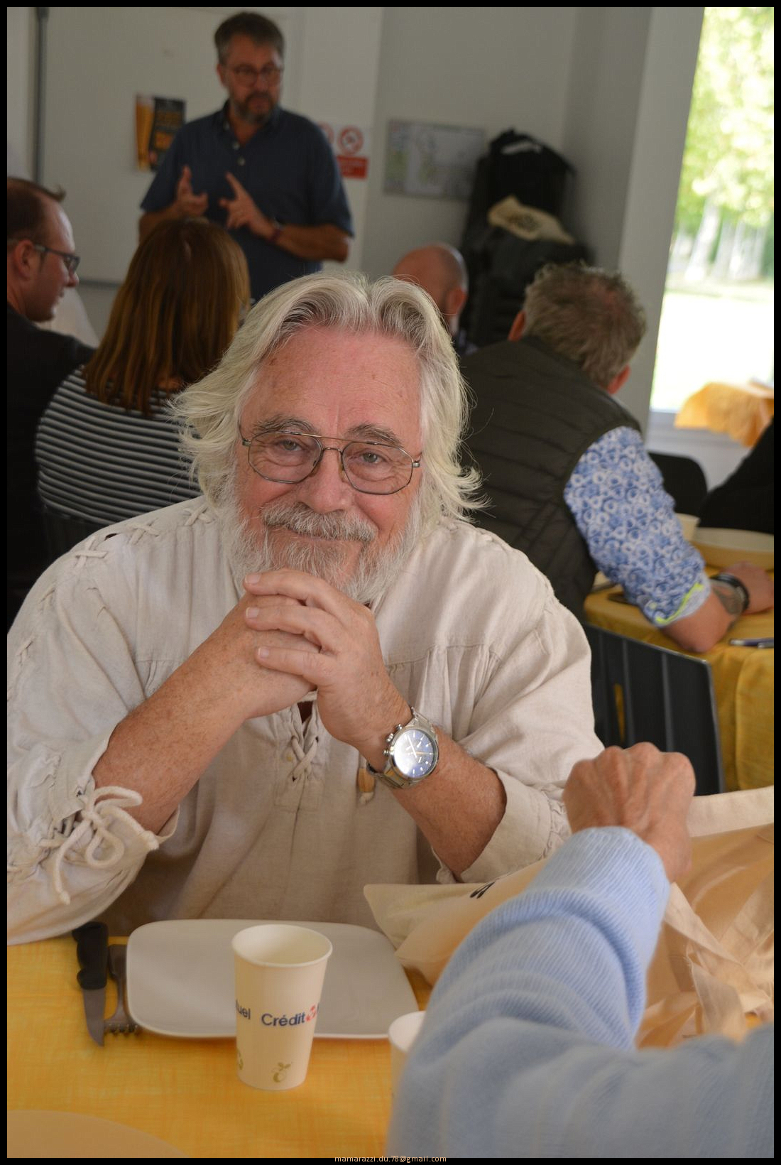 2022-09-24-(12h50m52s)-dsc_0150-mama-razzi-encadre.jpg