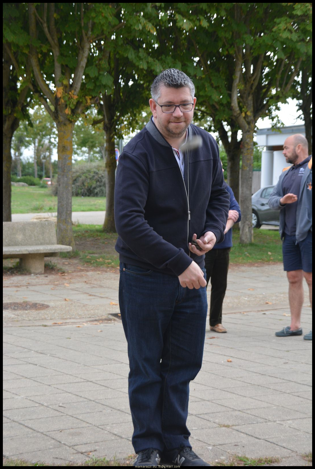 2022-09-24-(16h34m30s)-dsc_0403-mama-razzi-encadre.jpg