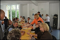 2022-09-24-(12h47m28s)-dsc_0111-mama-razzi-encadre.jpg 2022-09-24-(12h47m28s)-dsc_0111-mama-razzi-encadre.jpg