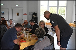 2022-09-24-(13h46m02s)-dsc_0233-mama-razzi-encadre.jpg 2022-09-24-(13h46m02s)-dsc_0233-mama-razzi-encadre.jpg