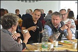 2022-09-24-(14h31m00s)-dsc_0260-mama-razzi-encadre.jpg 2022-09-24-(14h31m00s)-dsc_0260-mama-razzi-encadre.jpg