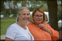 2022-09-24-(16h52m36s)-dsc_0445-mama-razzi-encadre.jpg 2022-09-24-(16h52m36s)-dsc_0445-mama-razzi-encadre.jpg
