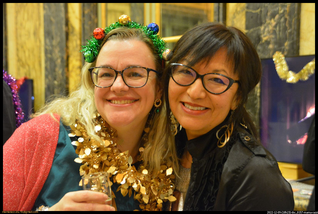 2022-12-09-(18h23)-dsc_0157-mama-razzi-encadre.jpg