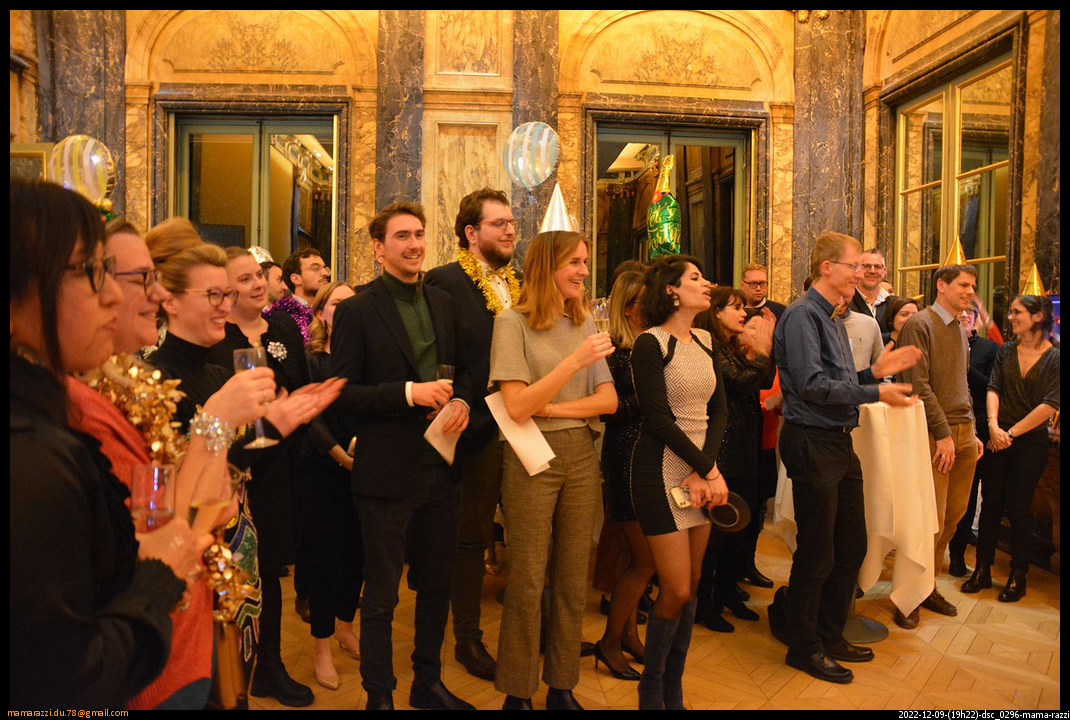 2022-12-09-(19h22)-dsc_0296-mama-razzi-encadre.jpg
