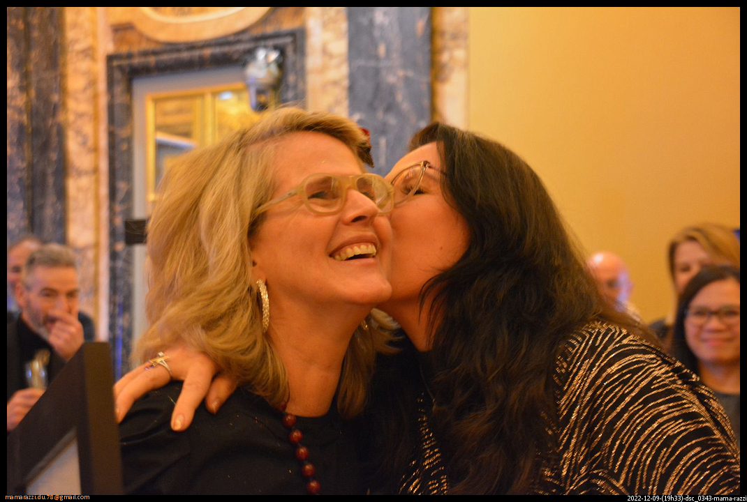 2022-12-09-(19h33)-dsc_0343-mama-razzi-encadre.jpg