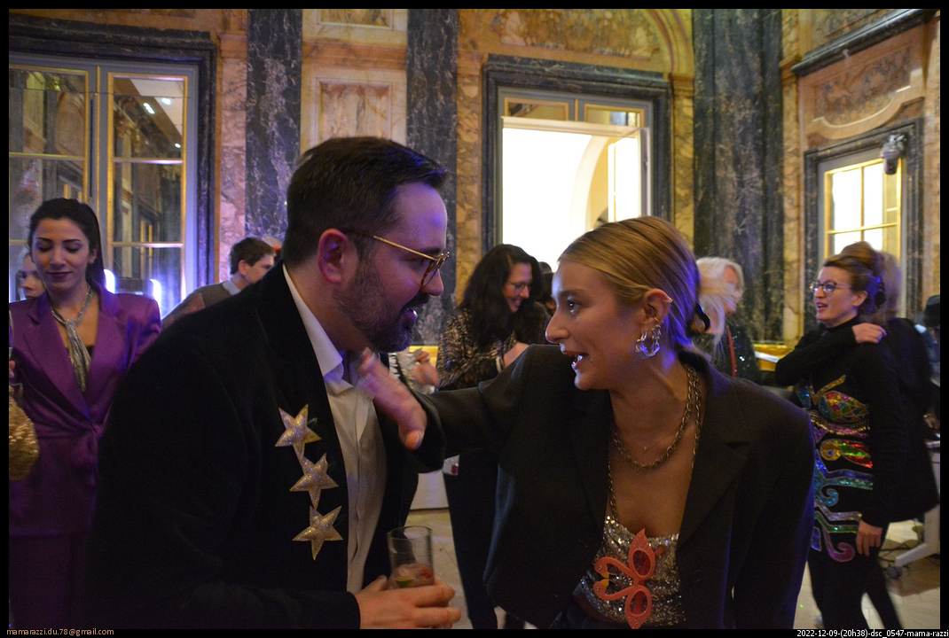 2022-12-09-(20h38)-dsc_0547-mama-razzi-encadre.jpg