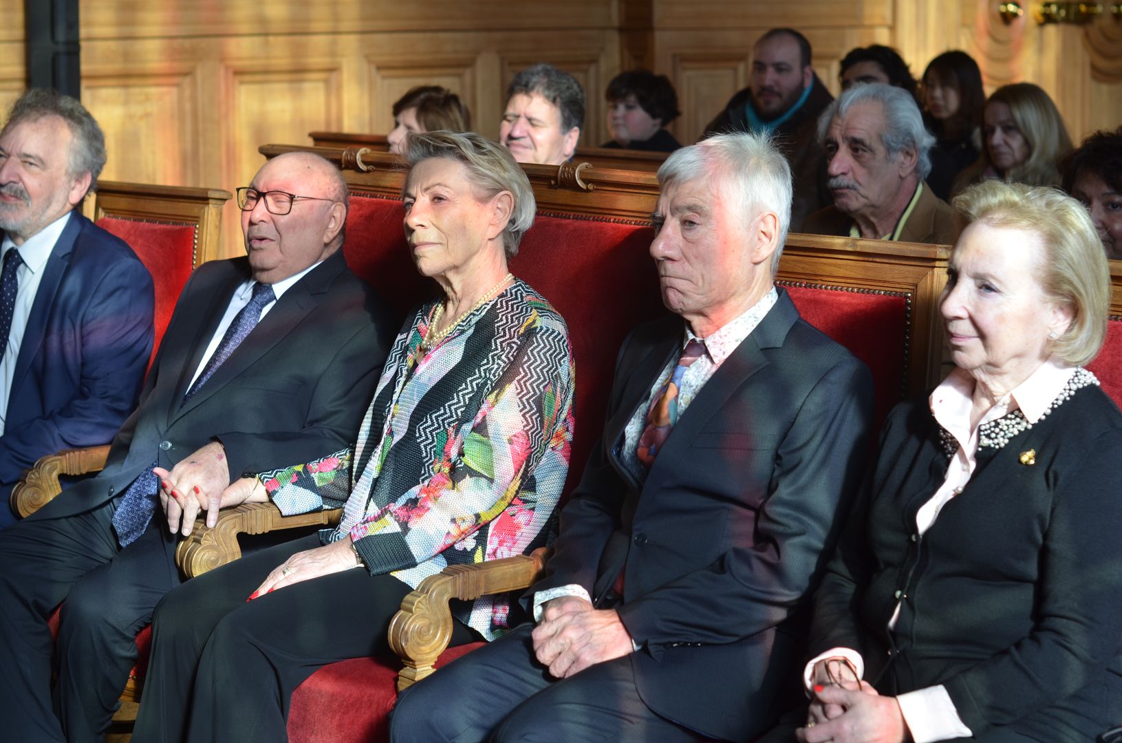 02-2023-02-13-(14h40m)-dsc_9797b-mama-razzi.jpg