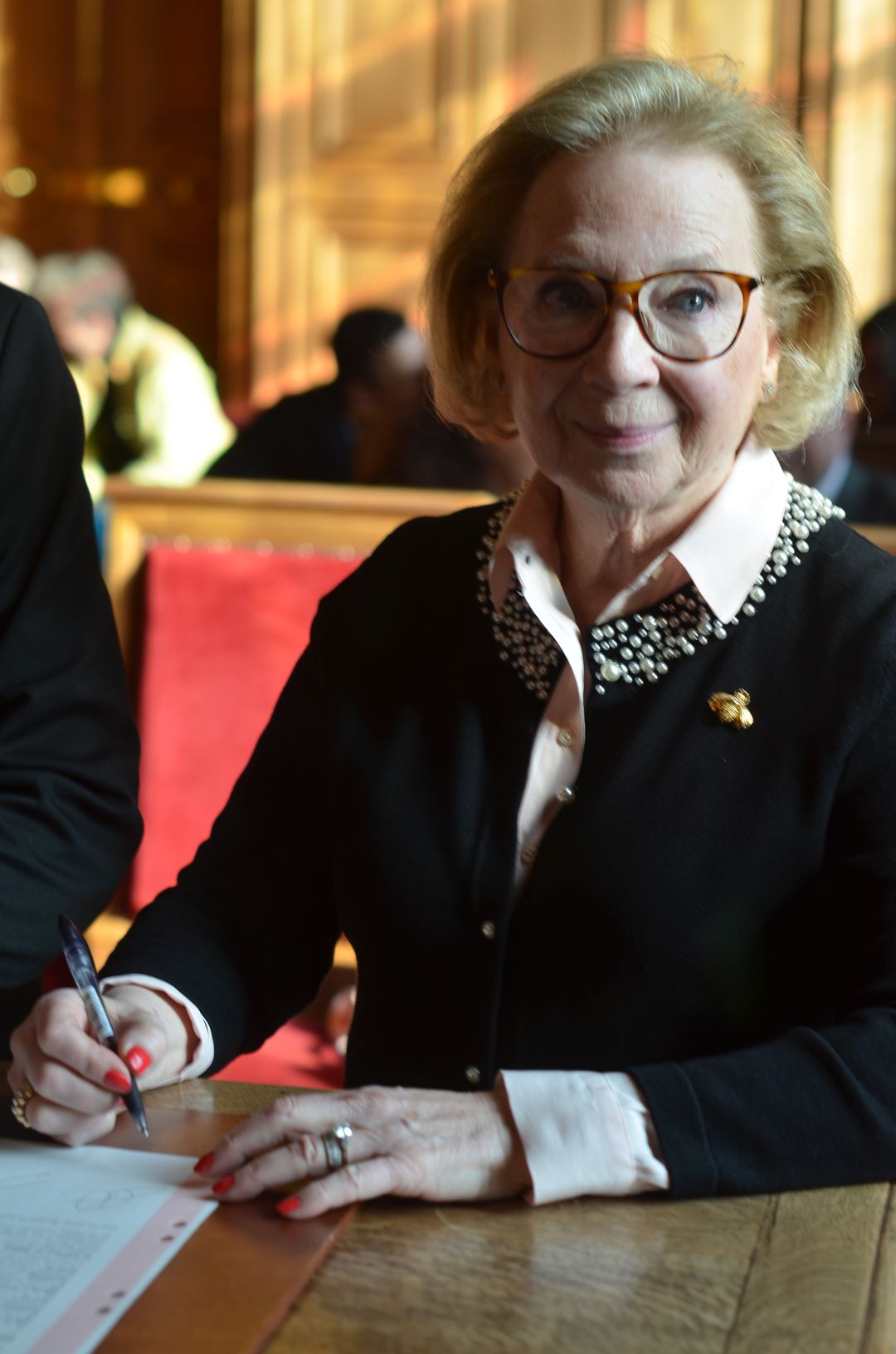 02-2023-02-13-(14h42m)-dsc_9817b-mama-razzi.jpg