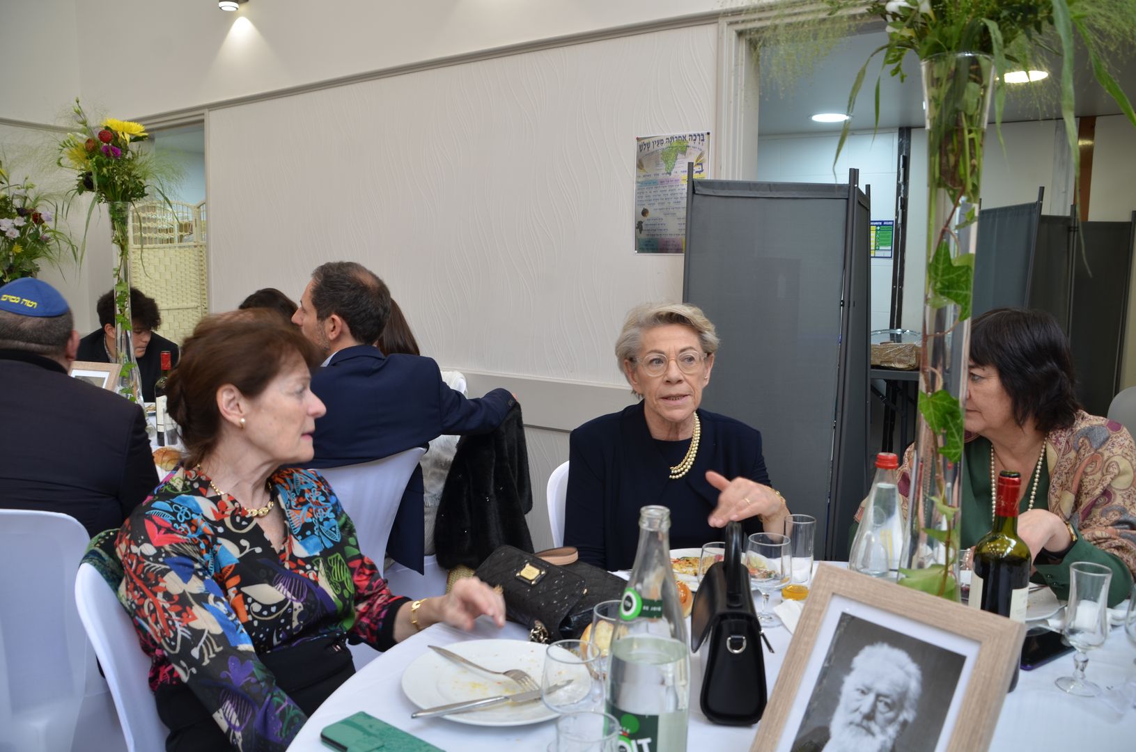 11-2023-03-12-(14h36m)-dsc_0396-mama-razzi.jpg