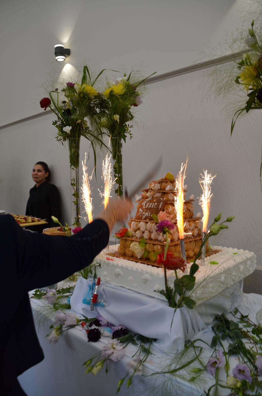 14-2023-03-12-(15h30m)-(15h36m)-dsc_0472-mama-razzi.jpg