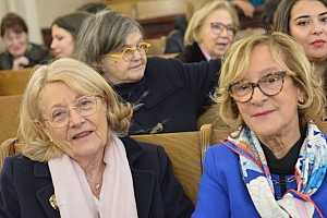 05-2023-03-12-(11h33m)-dsc_0070-mama-razzi.jpg 05-2023-03-12-(11h33m)-dsc_0070-mama-razzi.jpg