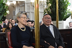 06-2023-03-12-(11h52m)-dsc_0096-mama-razzi.jpg 06-2023-03-12-(11h52m)-dsc_0096-mama-razzi.jpg
