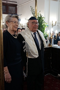 06-2023-03-12-(11h54m)-dsc02256-sony-mama-razzi.jpg 06-2023-03-12-(11h54m)-dsc02256-sony-mama-razzi.jpg