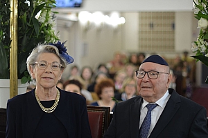 06-2023-03-12-(12h04m)-dsc_0127-mama-razzi.jpg 06-2023-03-12-(12h04m)-dsc_0127-mama-razzi.jpg