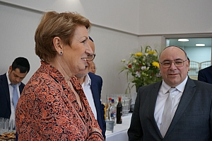 08-2023-03-12-(12h11m)-dsc02336-sony-mama-razzi.jpg 08-2023-03-12-(12h11m)-dsc02336-sony-mama-razzi.jpg
