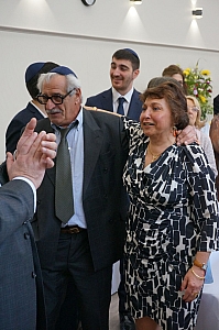 08-2023-03-12-(13h39m)-dsc02384-sony-mama-razzi.jpg 08-2023-03-12-(13h39m)-dsc02384-sony-mama-razzi.jpg