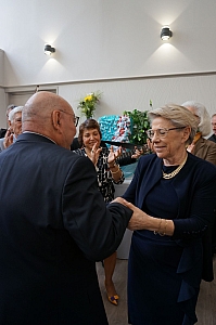 09-2023-03-12-(13h33m)-dsc02368-sony-mama-razzi.jpg 09-2023-03-12-(13h33m)-dsc02368-sony-mama-razzi.jpg