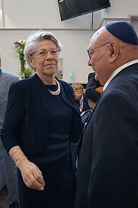 09-2023-03-12-(13h41m)-dsc02405-sony-mama-razzi.jpg 09-2023-03-12-(13h41m)-dsc02405-sony-mama-razzi.jpg