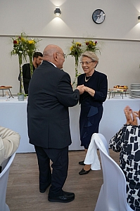 09-2023-03-12-(15h31m)-dsc02573-sony-mama-razzi.jpg 09-2023-03-12-(15h31m)-dsc02573-sony-mama-razzi.jpg