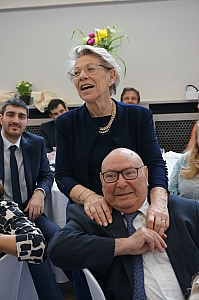 12-2023-03-12-(15h17m)-dsc02494-sony-mama-razzi.jpg 12-2023-03-12-(15h17m)-dsc02494-sony-mama-razzi.jpg