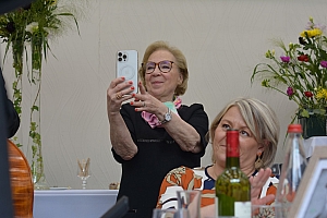 13-2023-03-12-(16h14m)-dsc_0211-mama-razzi.jpg 13-2023-03-12-(16h14m)-dsc_0211-mama-razzi.jpg