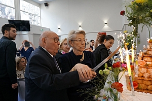 14-2023-03-12-(15h30m)-dsc02564-sony-mama-razzi.jpg 14-2023-03-12-(15h30m)-dsc02564-sony-mama-razzi.jpg