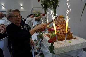 14-2023-03-12-(15h30m)-dsc02569-sony-mama-razzi.jpg 14-2023-03-12-(15h30m)-dsc02569-sony-mama-razzi.jpg